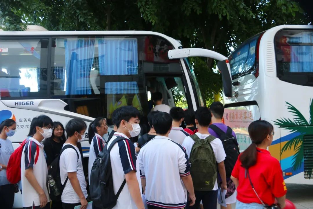 圓夢(mèng)高考，揚(yáng)帆起航！海口黃岡金盤高級(jí)中學(xué)吹響高考出征集結(jié)號(hào)