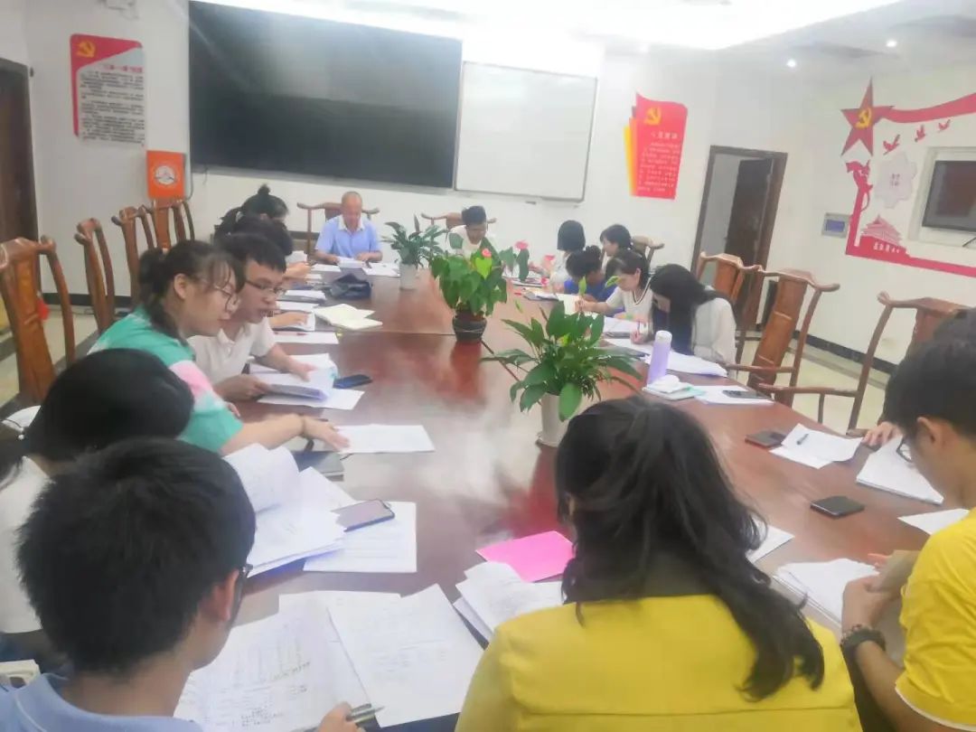 以評促教 教學(xué)相長 ?？邳S岡金盤高級中學(xué)開展學(xué)生民主評教調(diào)查活動