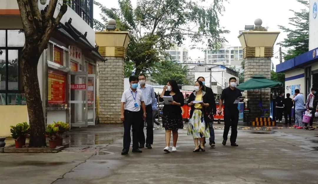 省教育廳韓主任一行蒞臨黃岡金盤高級中學開展2020春季開學復課專項檢查工作