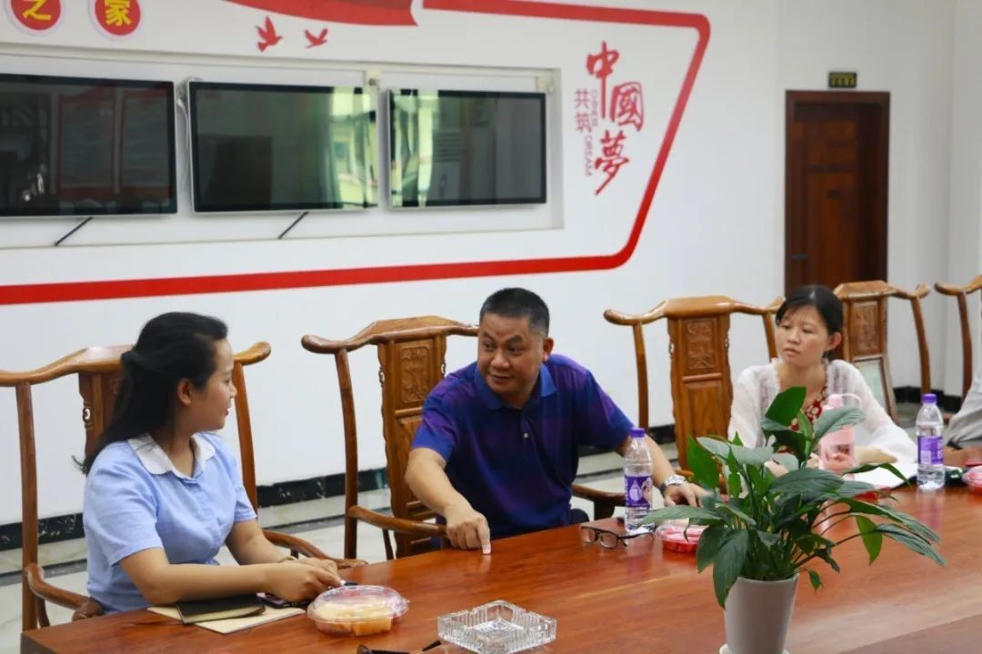 高端研討互學(xué)互鑒 資源共享共促共贏——記海南中學(xué)?？邳S岡金盤高級(jí)中學(xué)高考備考研討會(huì)