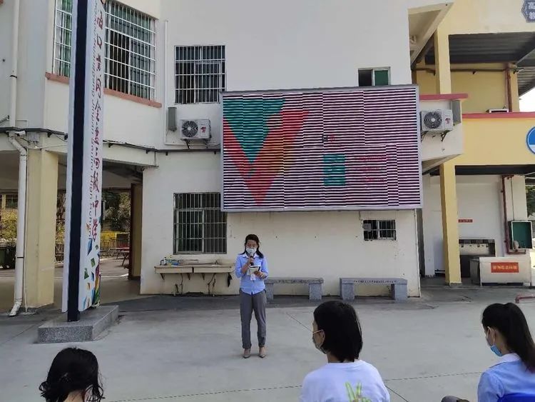 ?？邳S岡金盤高級中學(xué)開學(xué)防疫演練已開始！