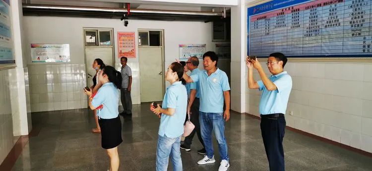 參觀學(xué)習(xí)取真經(jīng) 借鑒經(jīng)驗促提升——?？邳S岡金盤高級中學(xué)赴黃岡中學(xué)研修交流