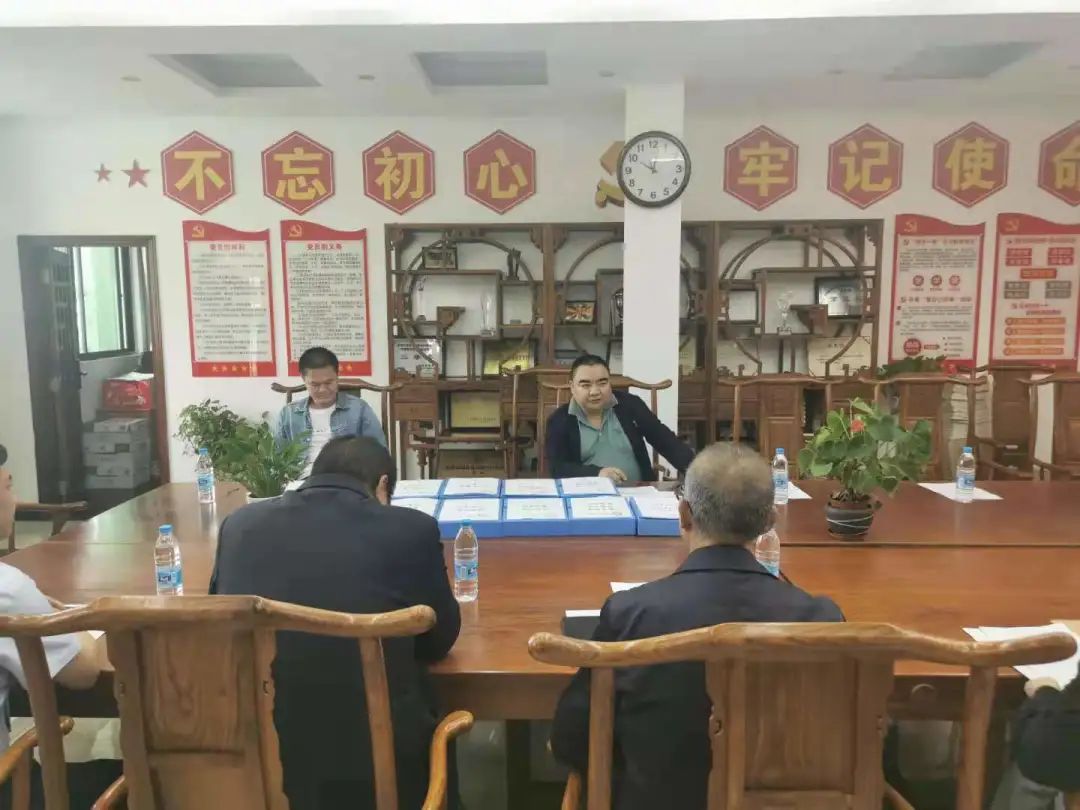 護(hù)航“開學(xué)季”——?？邳S岡金盤高級(jí)中學(xué)迎2021春季開學(xué)督導(dǎo)檢查