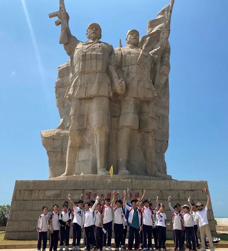 “重溫紅色歷史，做時代新人”——?？邳S岡金盤高級中學(xué)初中部春季研學(xué)活動