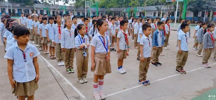 只爭朝夕，不負(fù)韶華——?？邳S岡金盤高級中學(xué)小學(xué)部月考表彰大會