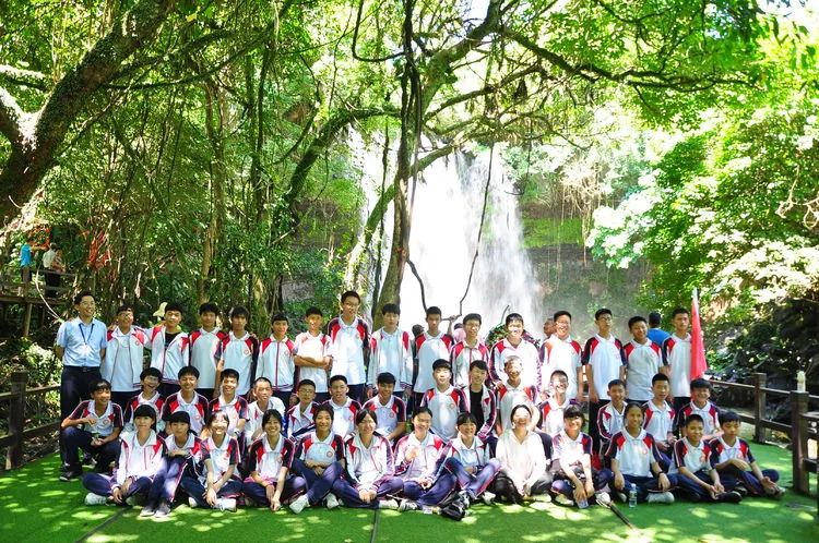 “重溫紅色歷史，做時代新人”——?？邳S岡金盤高級中學(xué)初中部春季研學(xué)活動