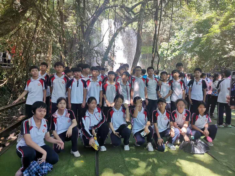 “重溫紅色歷史，做時代新人”——?？邳S岡金盤高級中學(xué)初中部春季研學(xué)活動