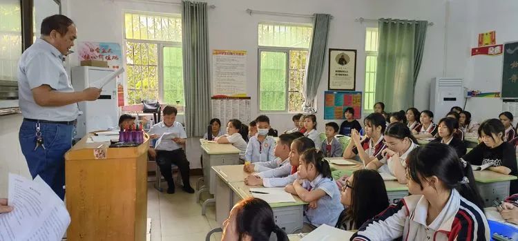 海口黃岡金盤高級中學(xué)·晨曦文學(xué)社成立