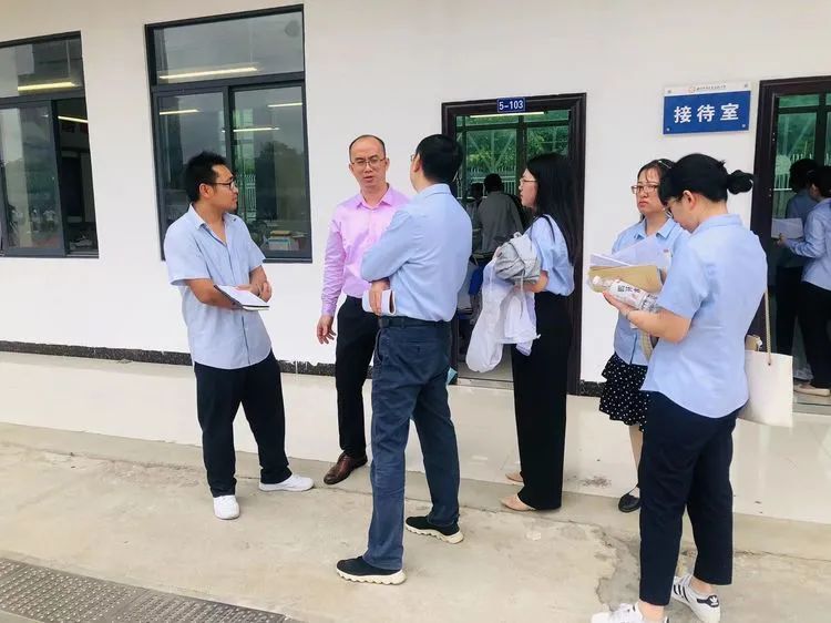 【校園動態(tài)】有效減負(fù)，協(xié)同發(fā)展——?？邳S岡金盤高級中學(xué)迎接責(zé)任督學(xué)督導(dǎo)“雙減”和“五項管理”工作