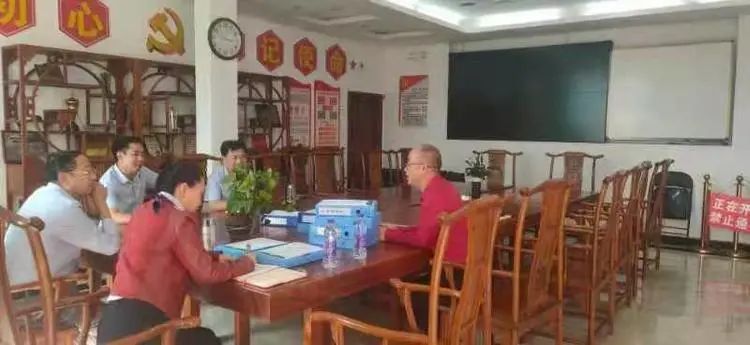 【校園動態(tài)】有效減負(fù)，協(xié)同發(fā)展——?？邳S岡金盤高級中學(xué)迎接責(zé)任督學(xué)督導(dǎo)“雙減”和“五項管理”工作