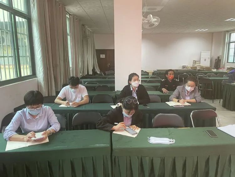 【校園資訊】?？邳S岡金盤高級(jí)中學(xué) 召開校園疫情防控應(yīng)急處置工作會(huì)議