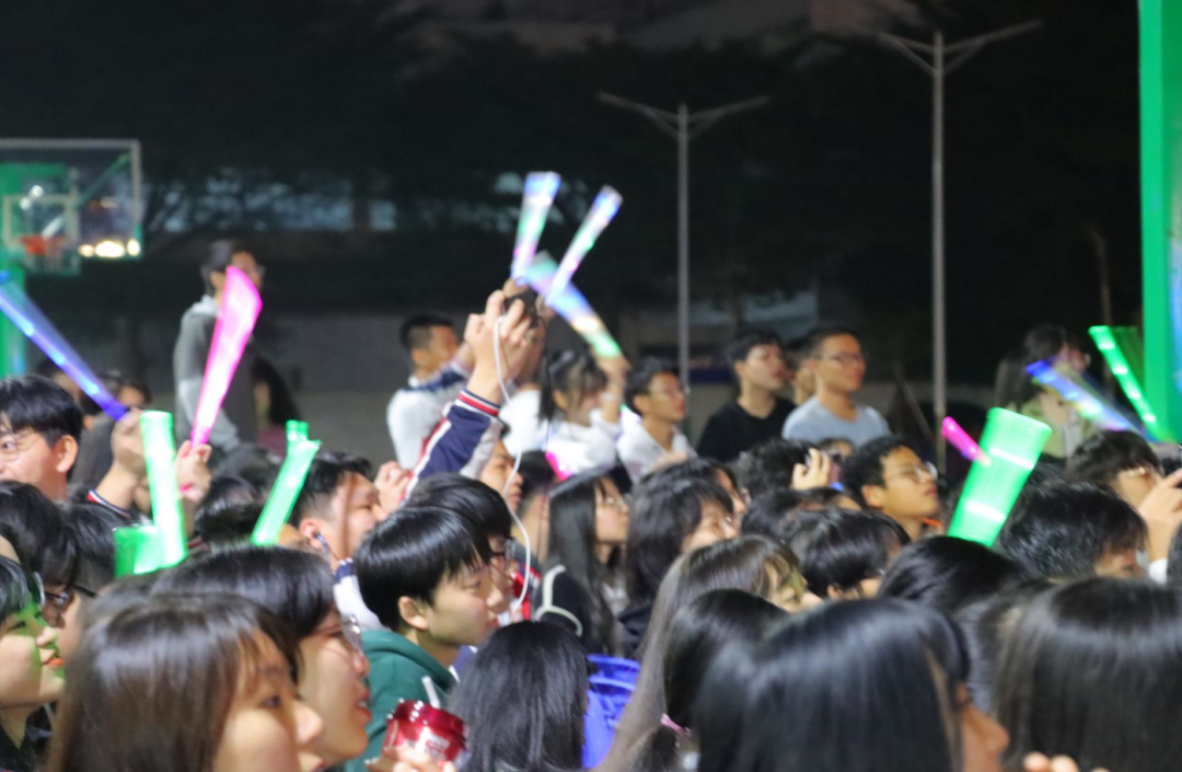 【校園新聞】青春逢盛世 起航在黃岡——?？邳S岡金盤高級中學2022椰海校區(qū)元旦晚會